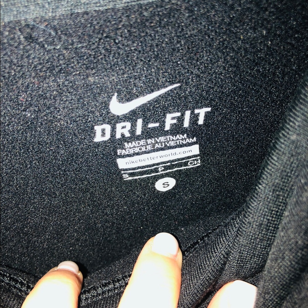 Nike - Picture 2 of 2